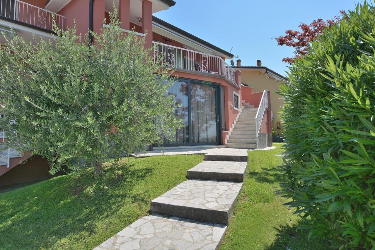 Apartment Joan Mirò with pool Bardolino Esterno foto