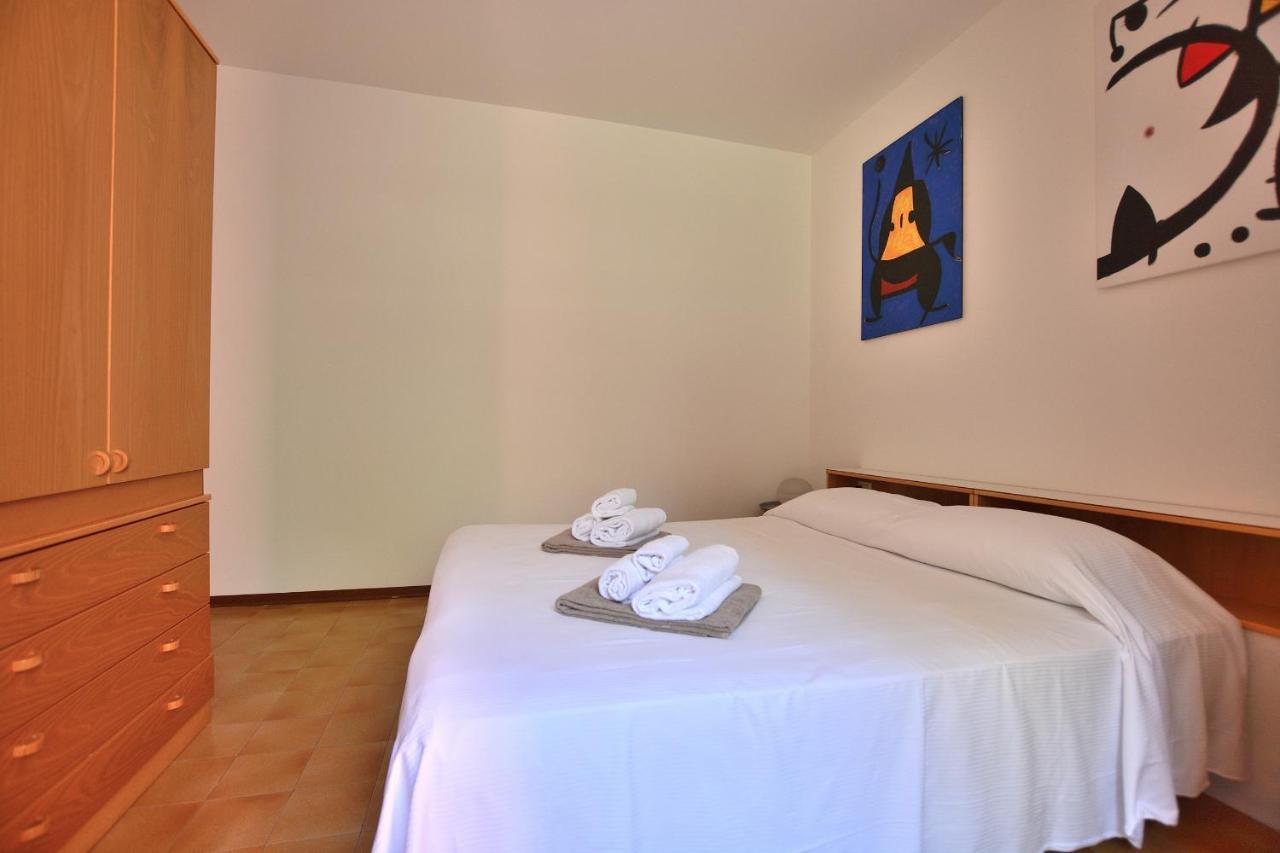 Apartment Joan Mirò with pool Bardolino Esterno foto